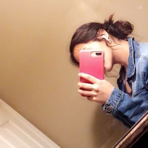 Meet your Posher, Lucy